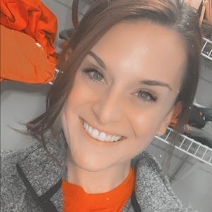 Meet your Posher, Courtney